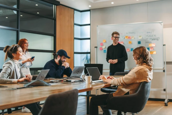 Agentiq México: Acelera con Inteligencia Artificial - Sprint de Consultoría en IA de dos semanas.